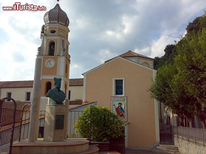 Immagine La Chiesa di San Giacomo è una  delle attrazioni storiche di Lauria - © Gianni Lupindo - Panoramio - Wikipedia