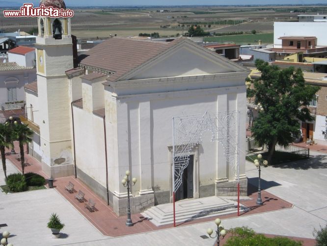 Immagine Chiesa di San Leone in centro a Ordona in Puglia