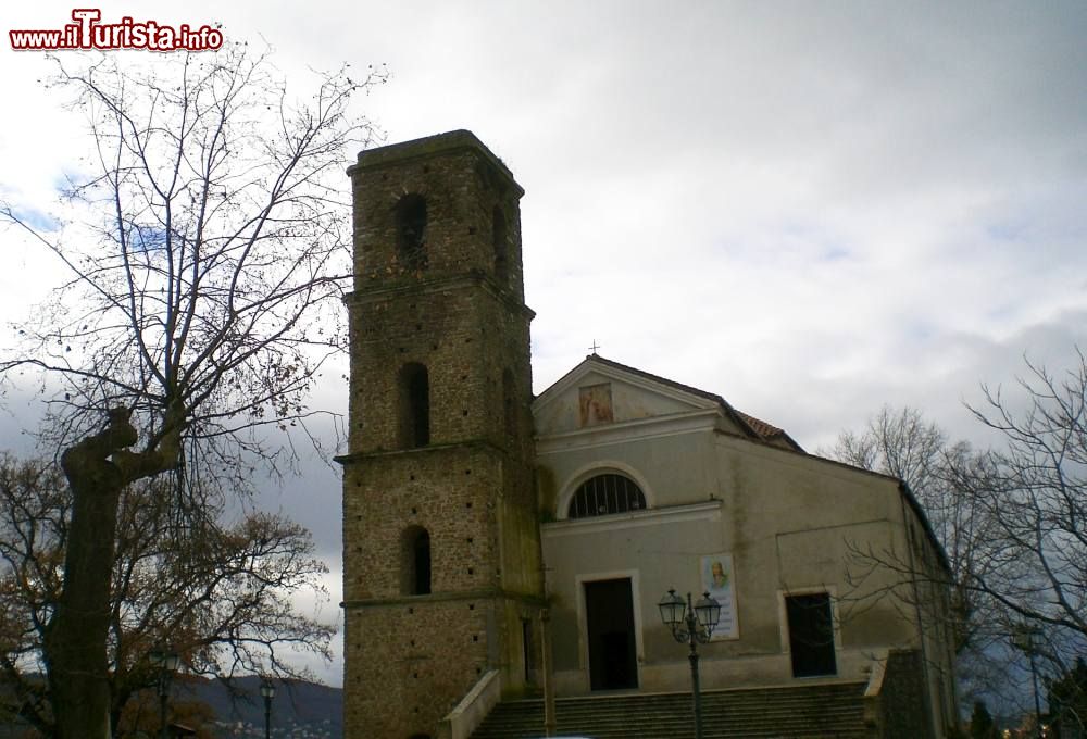 Immagine La Chiesa di San Nicola di Bari a Prignano Cilento, Campania - © Geofix, CC BY-SA 3.0, wikipedia