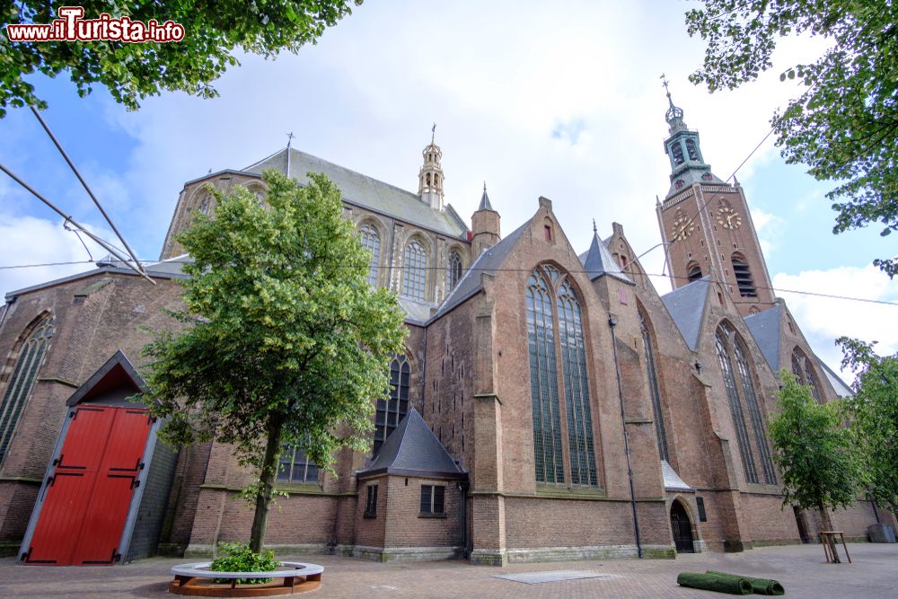 Immagine Chiesa protestante nel centro storico di Den Haag, Olanda.