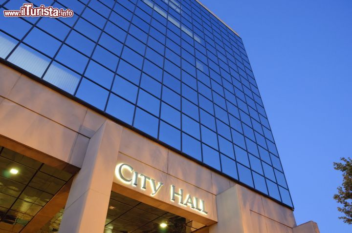 Immagine La City Hall di Anaheim in California - © John Roman Images / Shutterstock.com