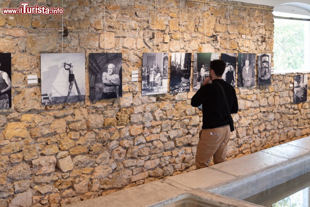 Immagine La Collezione Andre Villers su Picasso al lavoro, esposta a Scène55, nel cuore di Mougins, nell’antico forno comunale  - © jguido mougins