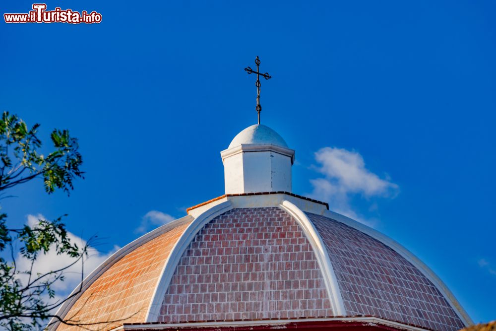 Immagine La cupola della Iglesia del Carmen Alto nella città di Oaxaca, Messico.