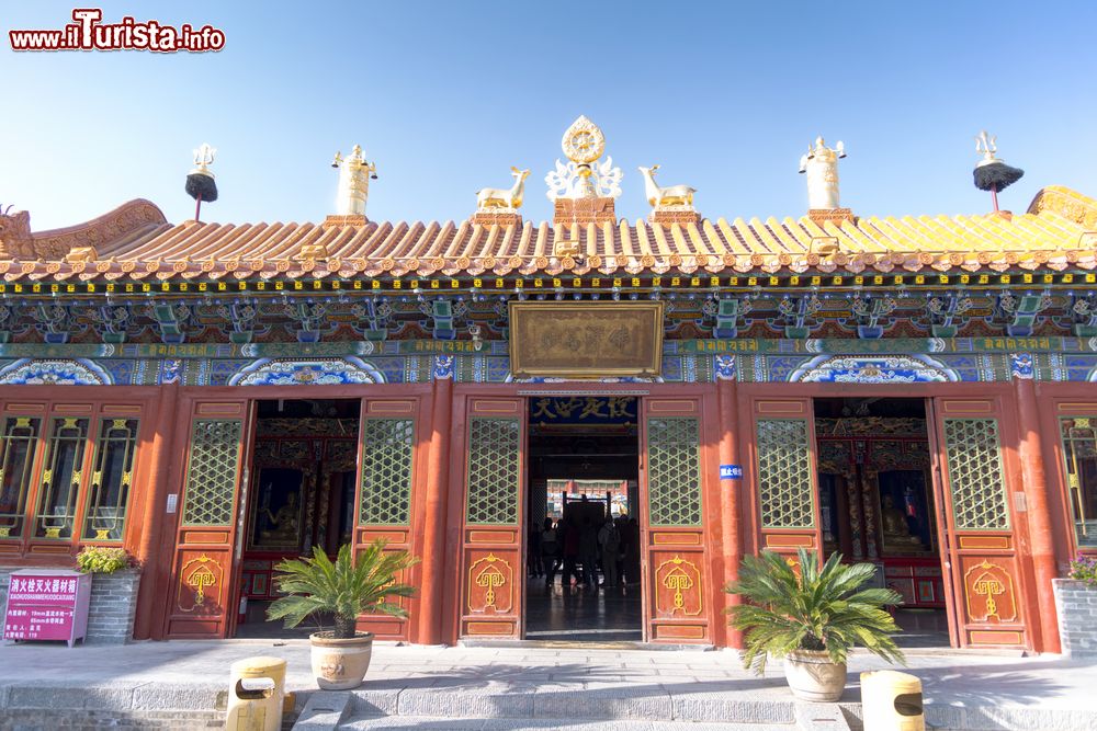 Immagine Dazhao Wuliang Temple a Hohhot, Mongolia Interna, Cina. In questo tempio vi è anche un santuario dedicato all'imperatore Kangxi.
