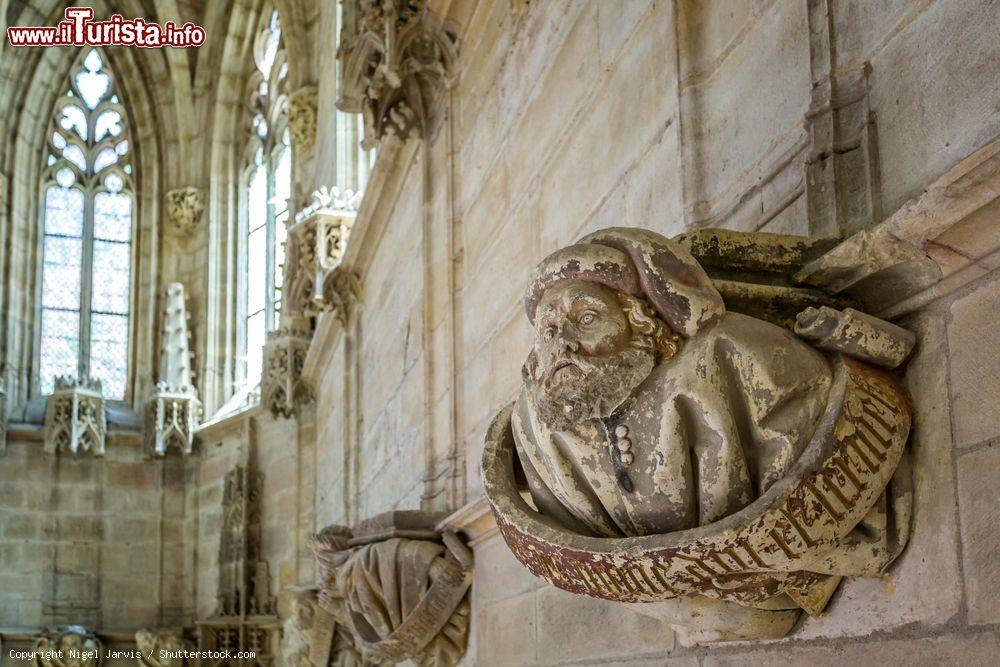 Immagine Doccioni decorati nell'abbazia di Cluny, Borgogna, Francia - © Nigel Jarvis / Shutterstock.com