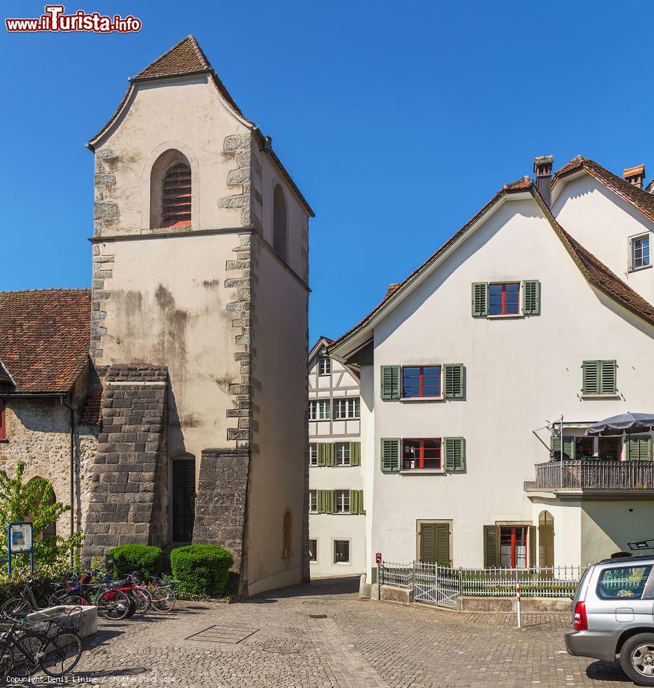 Immagine Edifici storici della vecchia città di Zugo, Svizzera. Questa località è la capitale dell'omonimo cantone - © Denis Linine / Shutterstock.com