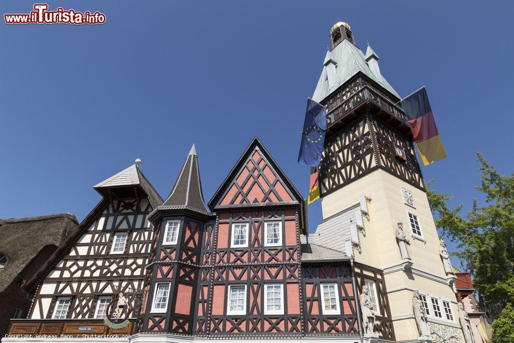 Immagine Facciata di edifici nell'Europa Park a Rust, Germania. Il parco ha aperto al pubblico i battenti il 12 luglio 1975; è stato creato da Franz Mack e dal figlio Roland - © Andreas Mann / Shutterstock.com