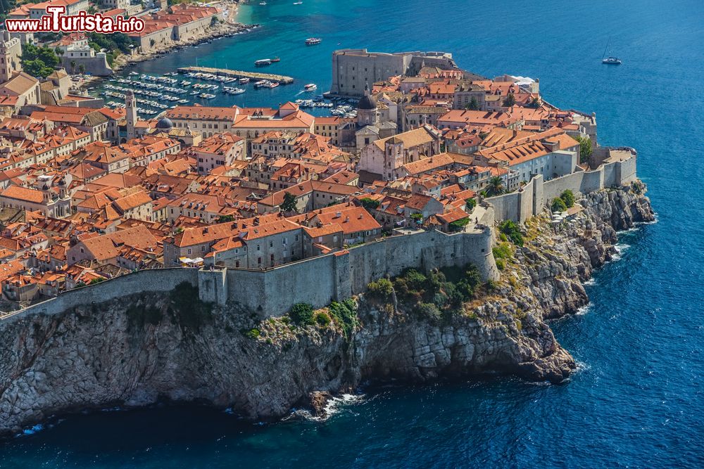 Immagine Foto della vecchia Dubrovnik dall'elicottero (Croazia).
