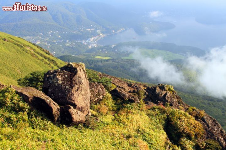 Immagine Fuji-Hakone-Izu National Park, Giappone - Grazie alla sua vicinanza a Tokyo e anche alla facilità di trasporti, questo parco nazionale è il più visitato di tutto il Giappone con un numero di turisti che supera i cento milioni all'anno © col / Shutterstock.com