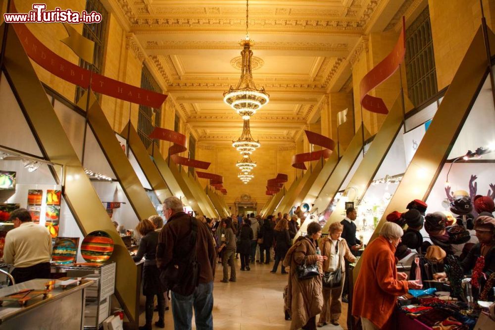 Immagine La Grand Central Holiday Fair si svolge in occasione delle festività natalizie alla Grand Central Station di New York City - foto © Will Steacy