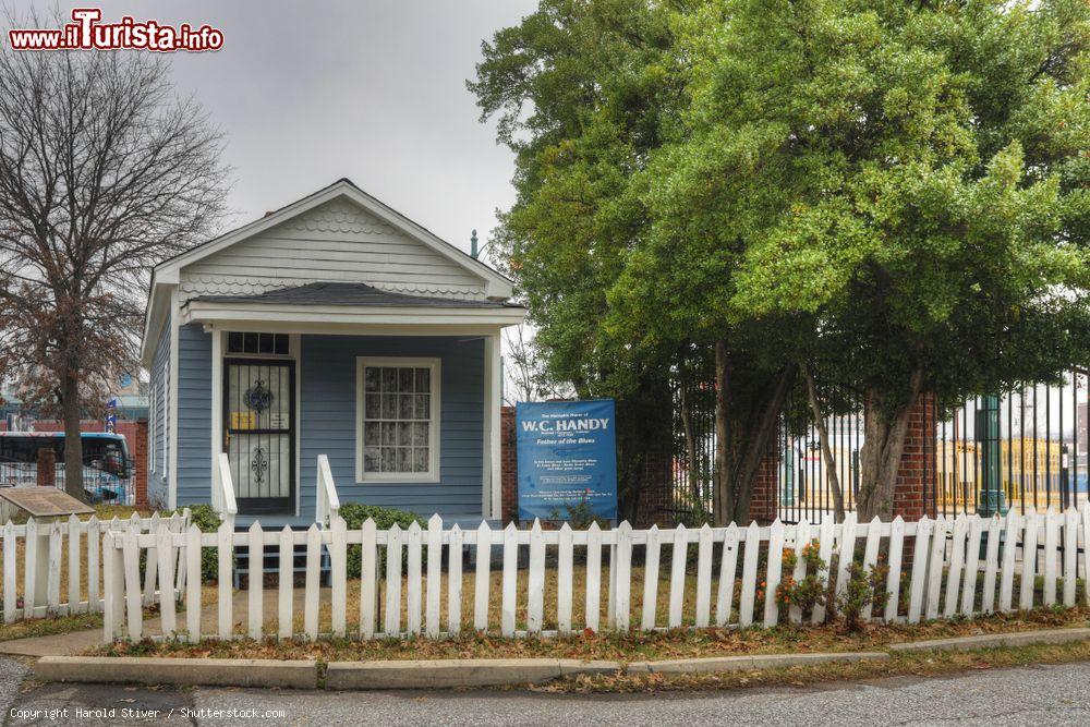 Immagine Il grazioso museo W. C. Handy House a Memphis, Tennessee. E' dedicato a W. C. Handy, conosciuto come il "padre del blues" - © Harold Stiver / Shutterstock.com