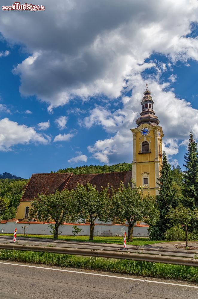 Immagine La chiesa di Saint Jakob (Jakobikirche) a Leoben, Austria.