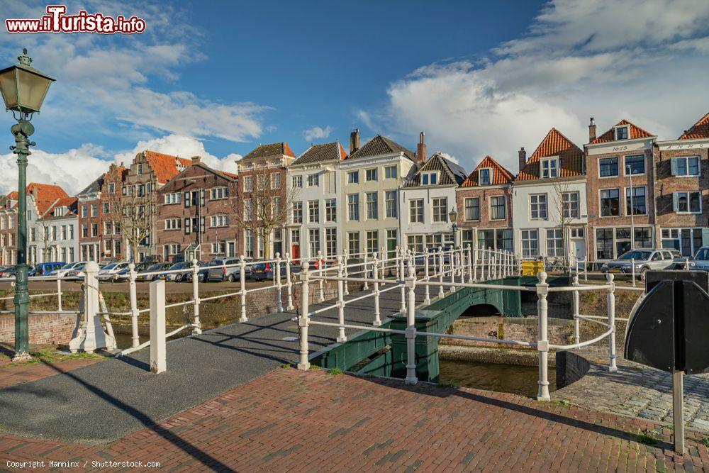 Immagine Il Bellenk-Bridge alla marina di Middelburg (Olanda)  - © Manninx / Shutterstock.com