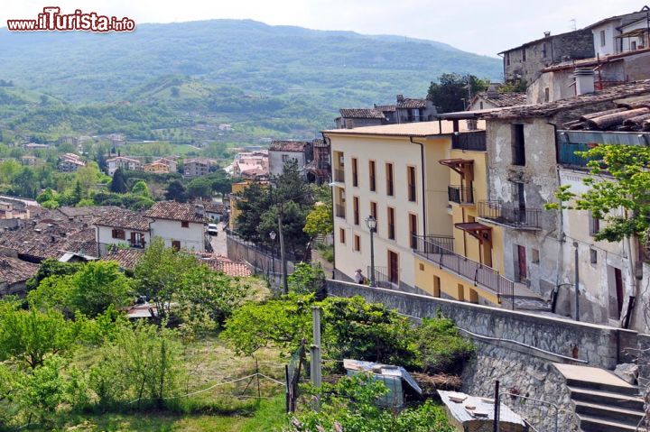 Immagine Il borgo di Montorio al Vomano in Abruzzo - © Svetlana Jafarova / Shutterstock.com