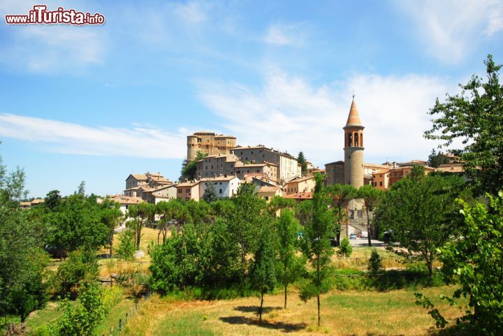 Immagine Il borgo di Sant'Agata Feltria in Provincia di Rimini - © claudio zaccherini / Shutterstock.com