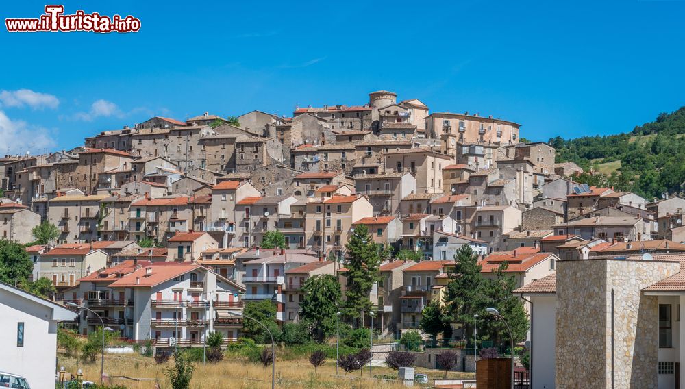 Immagine Il borgo di Villalago (Abruzzo) è uno dei più belli in Italia