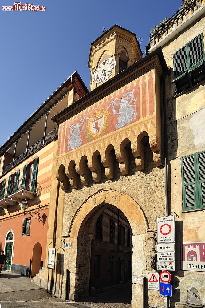 Immagine Il borgo medievale di Finalborgo in Liguria