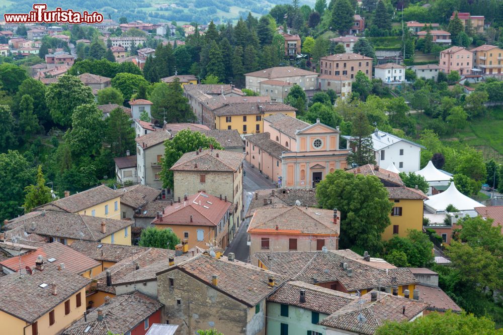 Immagine Il borgo storico di Guiglia sull'Appennino Modenese in Emilia