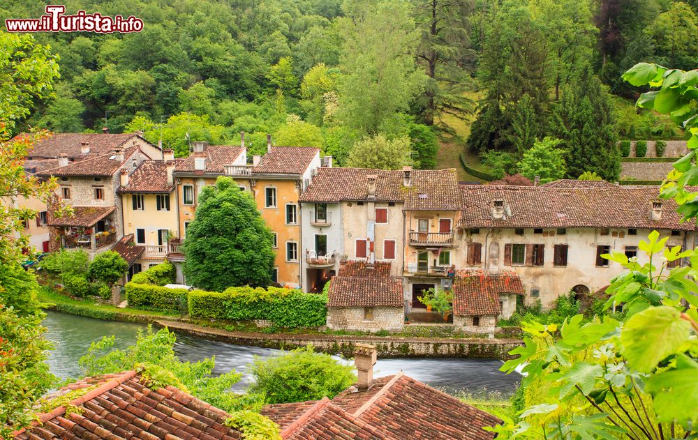 Immagine Il borgo storico di Polcenigo, provincia di Pordenone (Friuli)