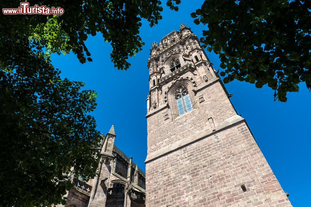 Immagine Il campanile alto 87 m Cattedrale di Rodez in Francia