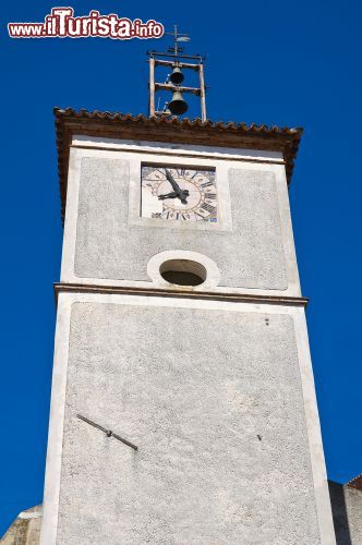 Immagine Il campanile della chiesa dell'Assunta a Satriano di Lucania, Basilicata - © Mi.Ti. / Shutterstock.com