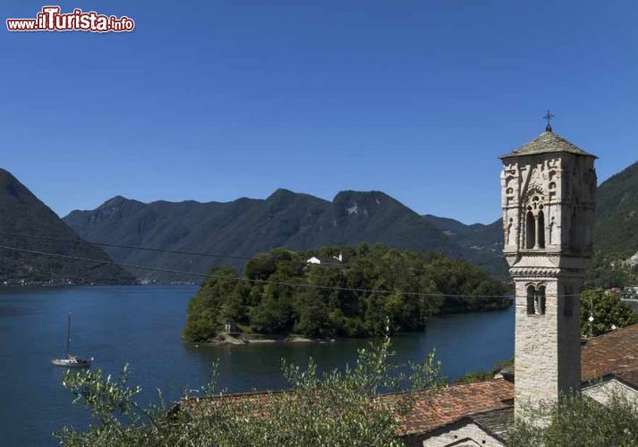 Immagine Il campanile romanico di Ossuccio, capolavoro medievale sul Lago di Como - © Tatagatta / Shutterstock.com