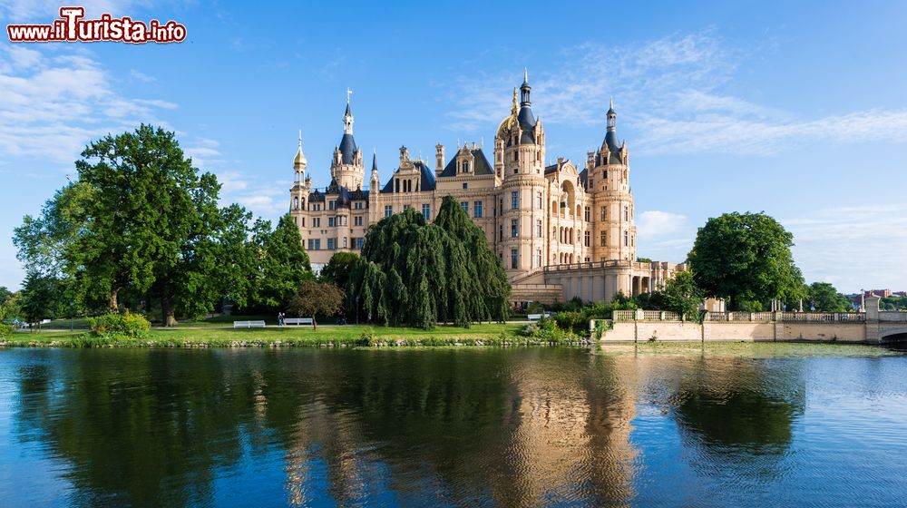 Immagine Il Castello di Schwerin, Siamo in Meclemburgo-Pomerania, Land della Garmania