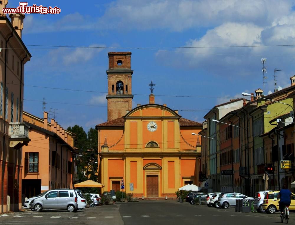 Immagine Il centro stroico di Campagnola Emilia in provincia di Reggio Emilia - © Kimmy kiran, CC BY-SA 4.0, Wikipedia