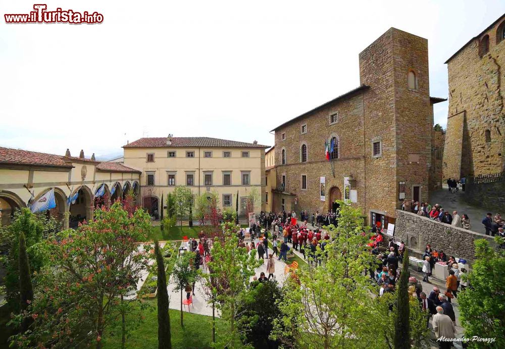 Immagine Il centro di Castiglion Fiorentino durante il Maggio Castiglionese