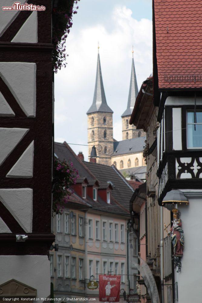 Immagine Il centro storico di Bamberga, Germania, visto da una stradina - © Konstantin Mizikevitch / Shutterstock.com