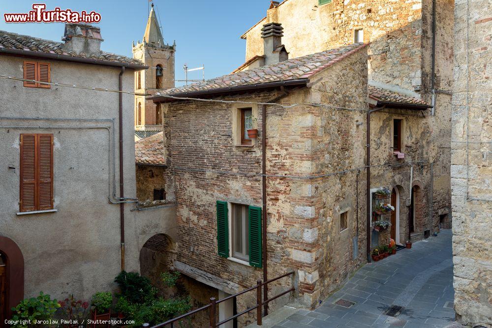 Immagine Il centro storico di Sarteano in Valdichiana, Toscana - © Jaroslaw Pawlak / Shutterstock.com