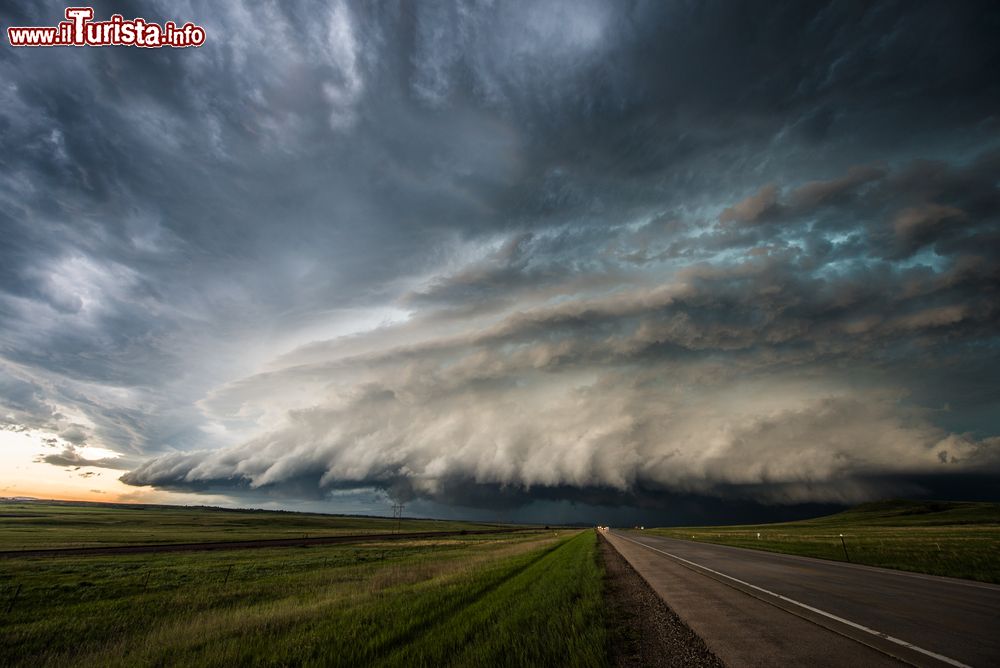 Immagine Una supercella in Dakota: ogni anno si registrano in media oltre 20 tornado nel Dakota del sud, tempeste che vengono create proprio da questo tipo di temporali