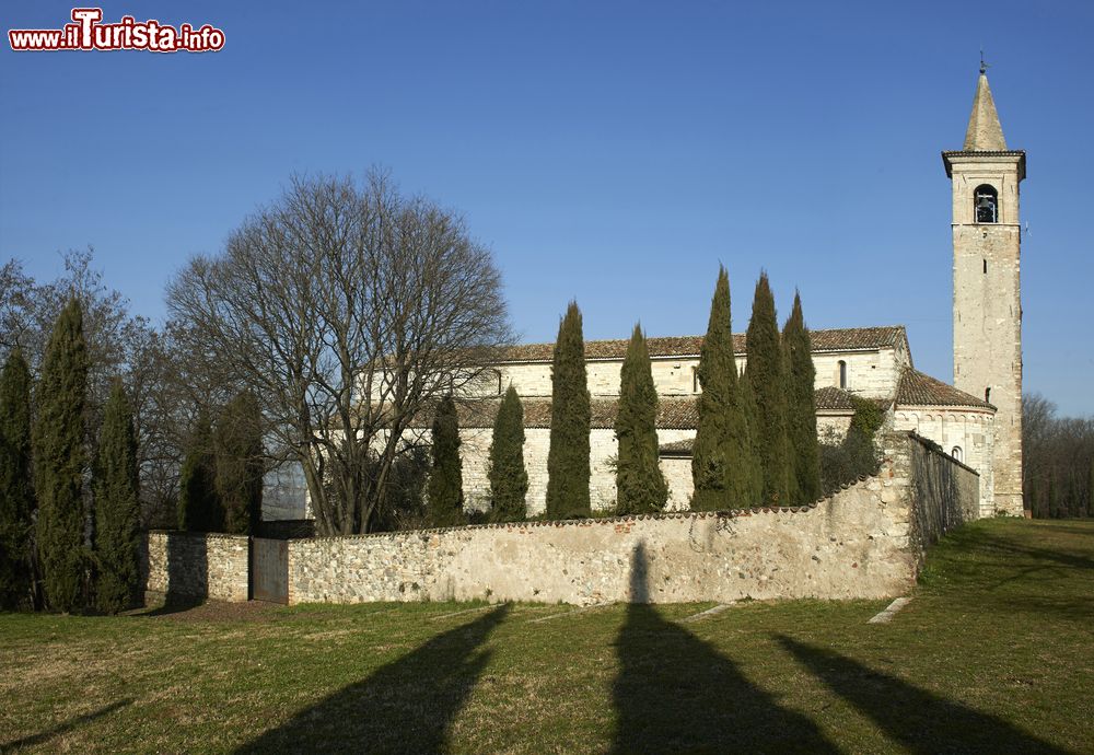 Immagine Il complesso architettonico di San Pancrazio a Montichiari, XII° secolo, Lombardia.