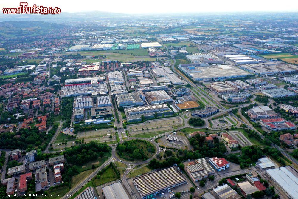 Immagine Il complesso industriale della Ferrari a Maranello, vista aerea - © D-VISIONS / Shutterstock.com