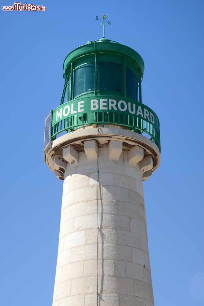 Immagine Il faro Berouard nella città di La Ciotat, Francia.