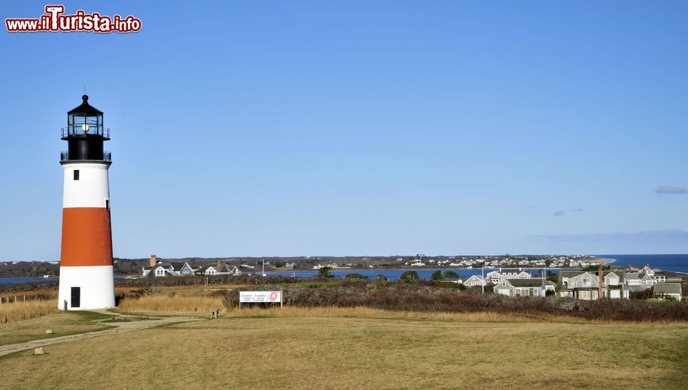 Immagine Il faro di Sankaty Head sull'isola di Nantucket, Massachusetts (USA).