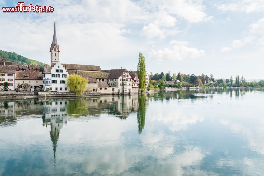 Immagine Il fiume Reno a Stein am Rhein, nord della Svizzera