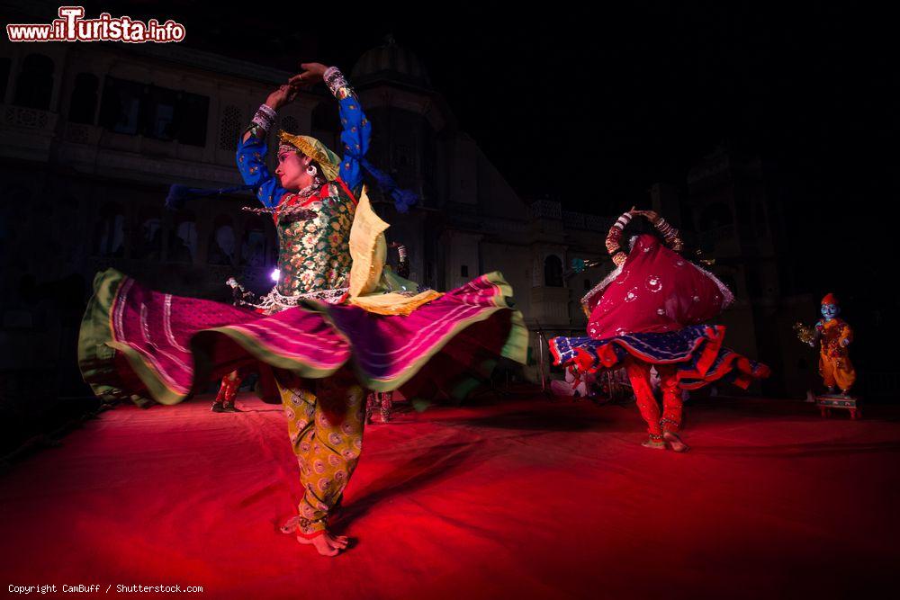 Immagine Il Gangaur festival ad Udaipur in India, il festival indiano della felicità coniugale. - © CamBuff / Shutterstock.com