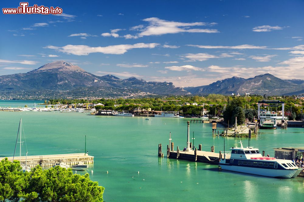 Immagine Il lago di Garda e Peschiera del Garda, Veneto.