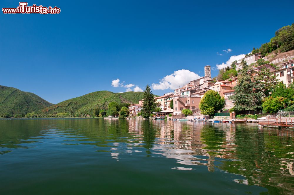 Immagine Il lago di piediluco in provincia di Terni, Umbria