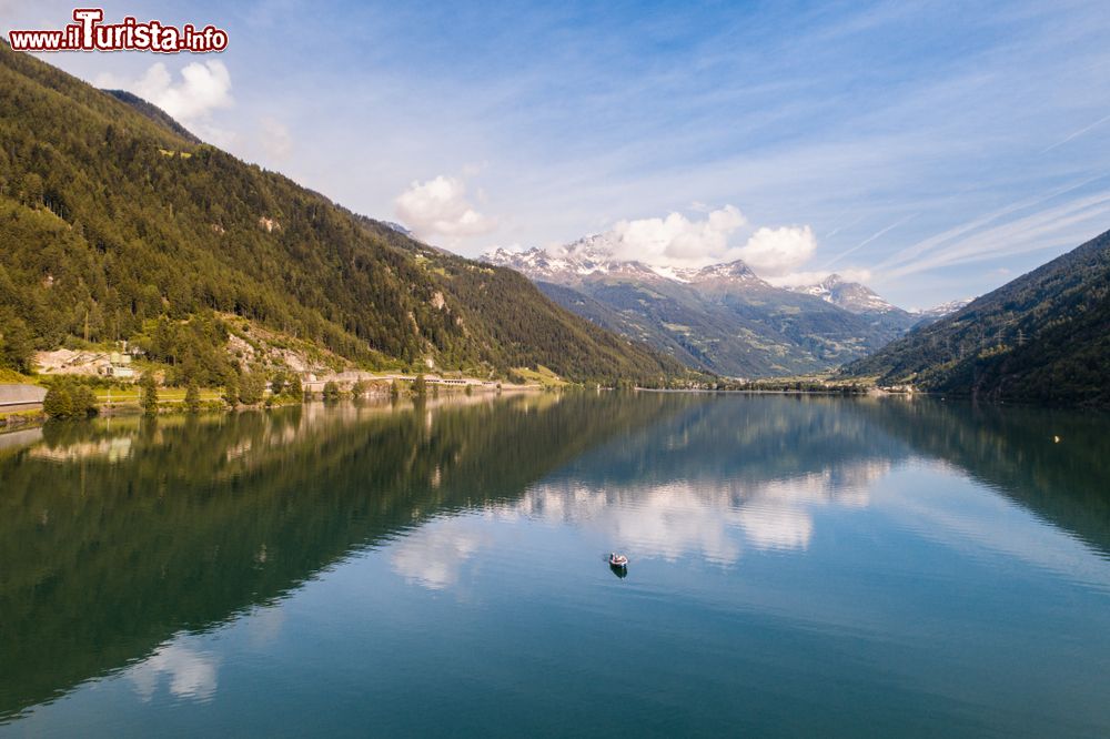 Immagine Il Lago di Poschiavo in Svizzera, Canton dei Grigioni.