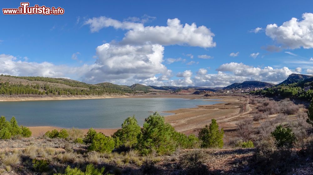 Immagine Il lago di Tranquera a Nuevalos, Aragona, Spagna.