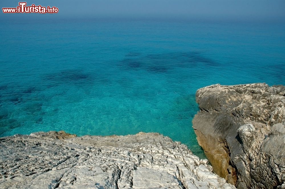 Immagine Il mare turchese e limpido di Lukove, nel sud dell'Albania