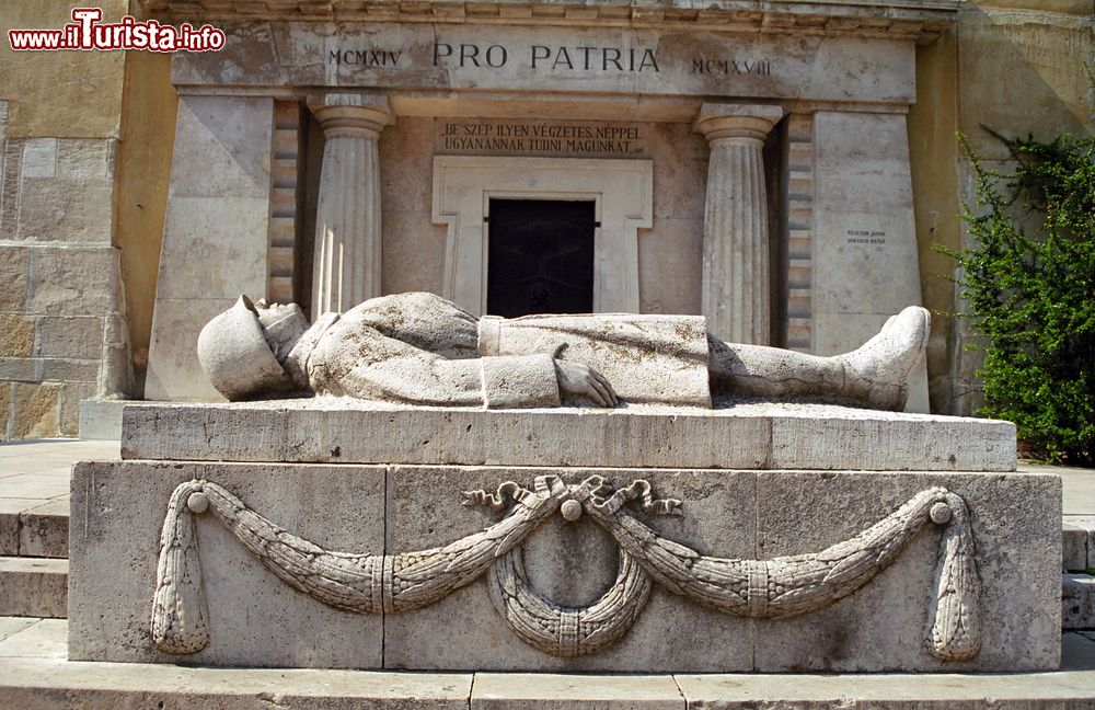 Immagine Il memoriale alla guerra mondiale di Szekesfehervar, Ungheria.