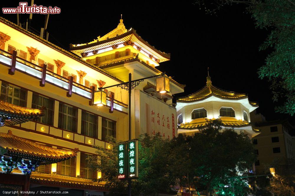 Immagine Il mercato notturno di Dunhuang in CIna. - © Windyboy / Shutterstock.com