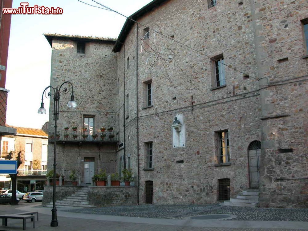 Immagine Il palazzo del Comune a Pianello Val Tidone - © Dani4P, CC BY-SA 3.0, Wikipedia