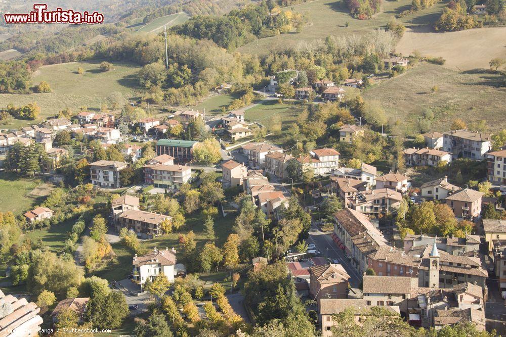 Immagine Il panorama dall'alto del borgo di Zavattarello in Lombardia - © stanga / Shutterstock.com