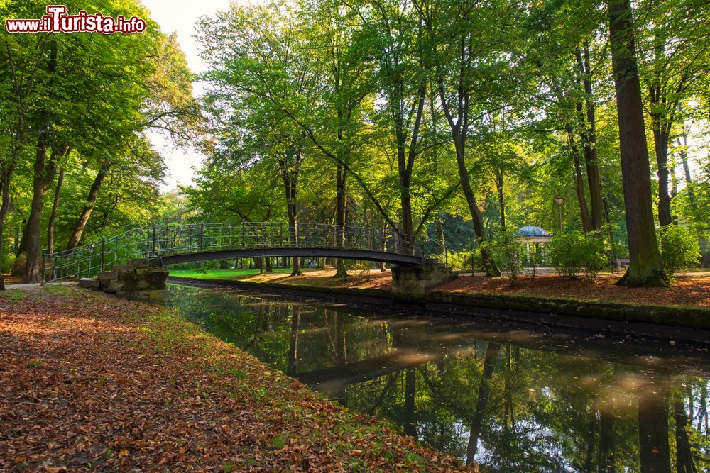 Immagine Il parco del castello a Bayreuth, Germania. Siamo nella Baviera settentrionale, territorio a cui appartiene però solo dal 1810.