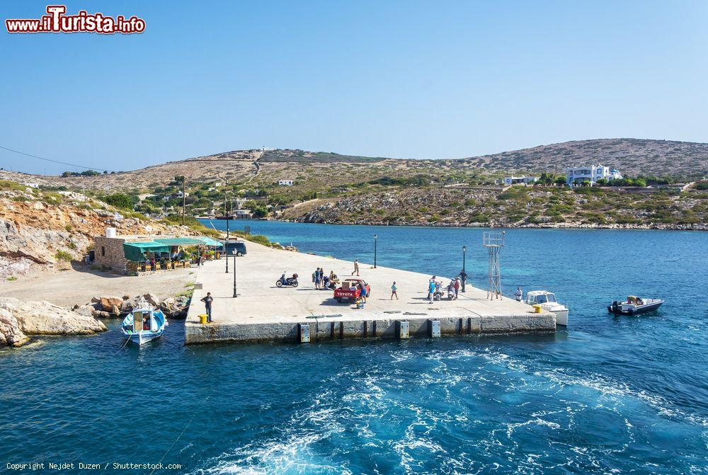 Immagine Il porto dell'isola di Arki, arcipelago del Dodecaneso (Grecia): l'isoletta che si sviluppa per 3,5 km quadrati si trova nel Mar Egeo - © Nejdet Duzen / Shutterstock.com