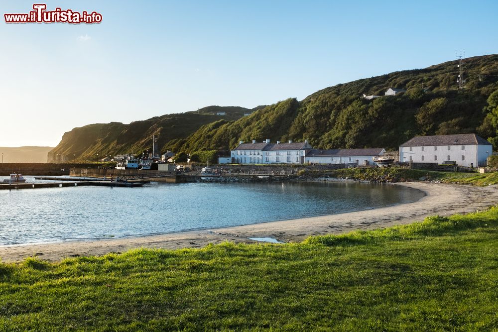 Immagine Il porto sull'isola di Rathlin, Irlanda del Nord.